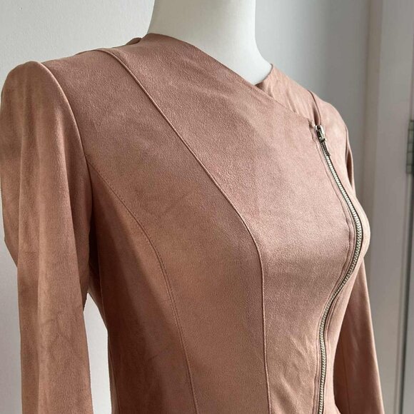 Iris Setlakwe Dusty Rose Faux-Suede Peplum Jacket with Asymmetric Zipper – US 0 - Picture 3 of 10